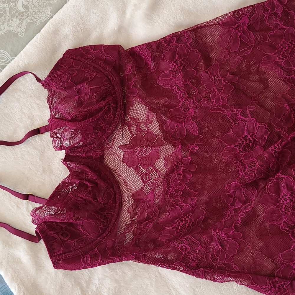 NWOT Victoria's Secret Lace lingerie babydoll burgundy L